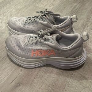 HOKA Bondi 8 tennis shoes, size 8. Like new!